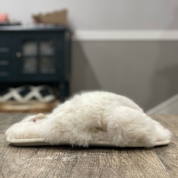 Stars Above Faux Fur Slippers Cross Slip On Soft Furry Teddy Comfy Cozy - Picture 5 of 12